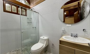 SE ARRIENDA CASA CAMPESTRE ENVIGADO VEREDA PANTANILLO