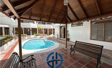 SE VENDE CASA EN CONJUNTO CERRADO A UNA CUADRA DEL MAR