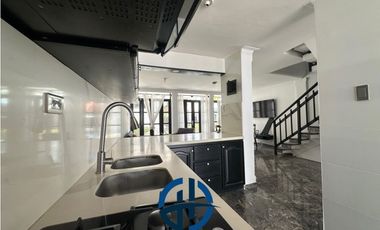 SE VENDE CASA EN CONJUNTO CERRADO A UNA CUADRA DEL MAR