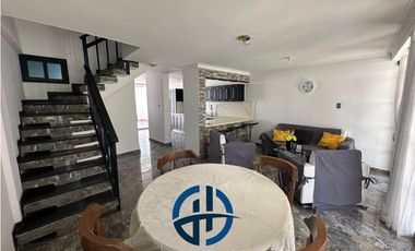 SE VENDE CASA EN CONJUNTO CERRADO A UNA CUADRA DEL MAR