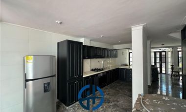 SE VENDE CASA EN CONJUNTO CERRADO A UNA CUADRA DEL MAR