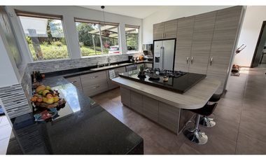 VENTA DE CASA CAMPESTRE EN CIRCASIA, QUINDO, COLOMBIA