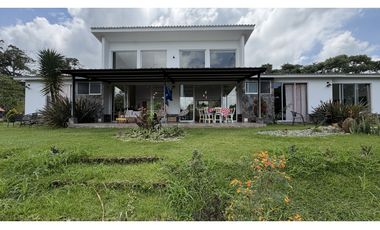 VENTA DE CASA CAMPESTRE EN CIRCASIA, QUINDO, COLOMBIA