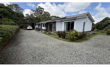 VENTA DE CASA CAMPESTRE EN CIRCASIA, QUINDO, COLOMBIA