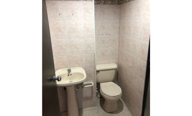 ¡SE VENDE HERMOSA CASA COMERCIAL EN MARAYA!
