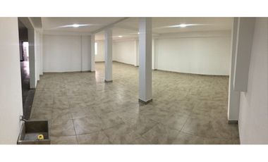 ¡SE VENDE HERMOSA CASA COMERCIAL EN MARAYA!
