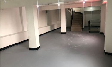 ¡SE VENDE HERMOSA CASA COMERCIAL EN MARAYA!