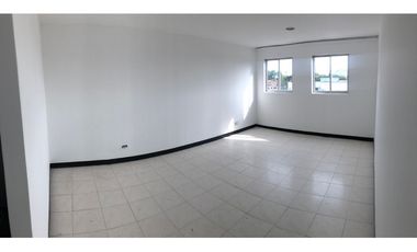 ¡SE VENDE HERMOSA CASA COMERCIAL EN MARAYA!