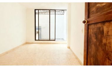 Casa multifamiliar con terraza en venta - Portal de las Palmas Palmira