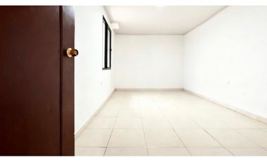 Casa multifamiliar con terraza en venta - Portal de las Palmas Palmira