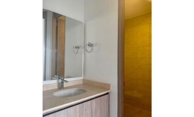 HERMOSO APARTAMENTO CON VISTA A EL MAR - SANTA MARINA