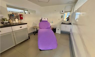 VENTA OFICINA O CONSULTORIO AREA 127m2 ESQUINERA PAQ 93