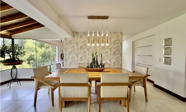 Casa en Venta Lote muy extenso - El Tesoro - El Poblado - Medellín