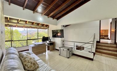 Casa en Venta Lote muy extenso - El Tesoro - El Poblado - Medellín