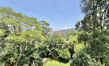 Casa en Venta Lote muy extenso - El Tesoro - El Poblado - Medellín