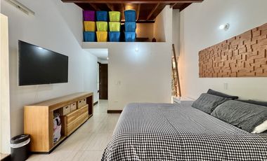 Casa en Venta Lote muy extenso - El Tesoro - El Poblado - Medellín
