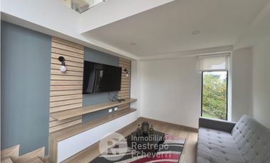 Casa en conjunto amoblada en arriendo, sector San Bernardo.