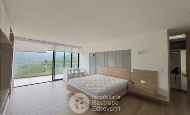 Casa en conjunto amoblada en arriendo, sector San Bernardo.