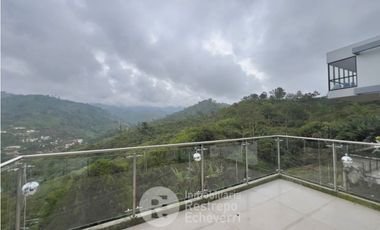 Casa en conjunto amoblada en arriendo, sector San Bernardo.