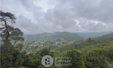 Casa en conjunto amoblada en arriendo, sector San Bernardo.