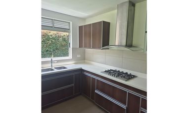Casa Campestre para arriendo en Envigado Alto de Las Palmas