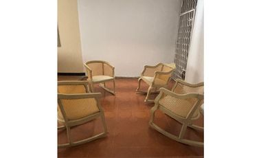 SE VENDE AMPLIA CASA EN EL BARRIO LA CASTELLANA DE MONTERIA.