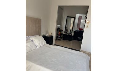 SE VENDE AMPLIA CASA EN EL BARRIO LA CASTELLANA DE MONTERIA.
