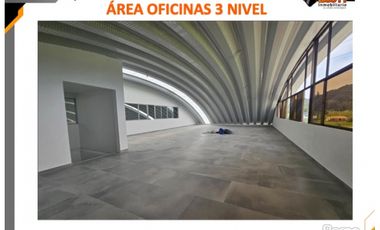 ARRIENDO 2 BODEGAS 3.800 M2 1.800 M2 Y 2.000 M2  EN SIBERIA COTA