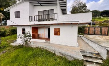 VENTA CASA CAMPESTRE SAN CRISTOBAL