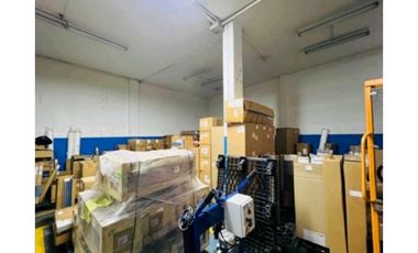 BODEGA EN ARRIENDO EN EL SECTOR BARRIOS UNIDOS