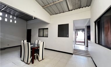 VENDO CASA EN VILLETA