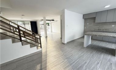 ARRIENDO CASA REMODELADA EN CRESPO CARTAGENA