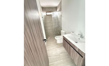 ARRIENDO CASA REMODELADA EN CRESPO CARTAGENA