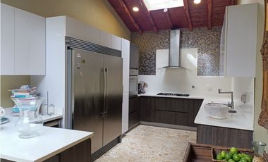 Casa en Arriendo Amoblada en El Retiro