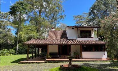 Casa en Arriendo Amoblada en El Retiro