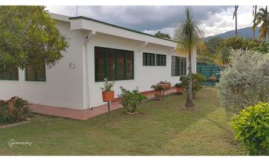 VENDO CASA EN VILLETA