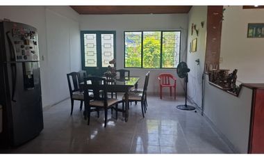 VENDO CASA EN VILLETA