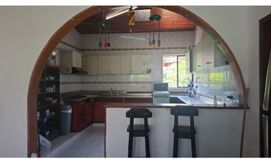 VENDO CASA EN VILLETA