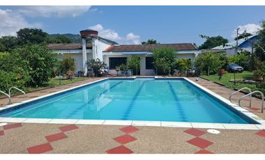 VENDO CASA EN VILLETA