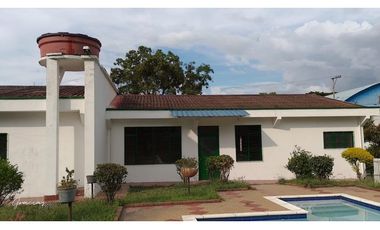 VENDO CASA EN VILLETA