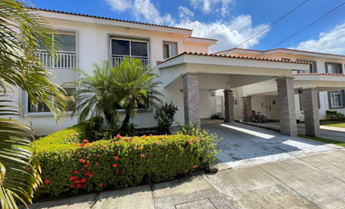 Se Alquila y Vende Casa en Costa Verde