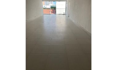 Alquiler de local comercial en la PLAZA MIDTONW | San francisco