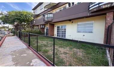Alquiler depto 2amb Barrio cerrado Hogar obrero - Paso del Rey