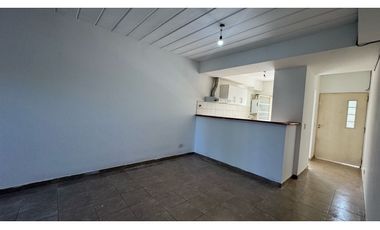 Alquiler depto 2amb Barrio cerrado Hogar obrero - Paso del Rey