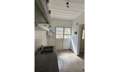 Alquiler depto 2amb Barrio cerrado Hogar obrero - Paso del Rey