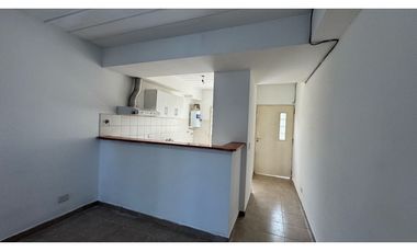 Alquiler depto 2amb Barrio cerrado Hogar obrero - Paso del Rey