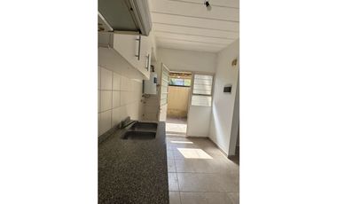 Alquiler depto 2amb Barrio cerrado Hogar obrero - Paso del Rey