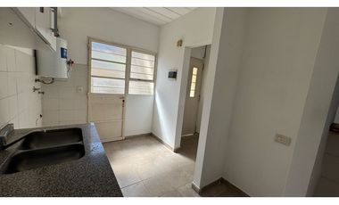 Alquiler depto 2amb Barrio cerrado Hogar obrero - Paso del Rey