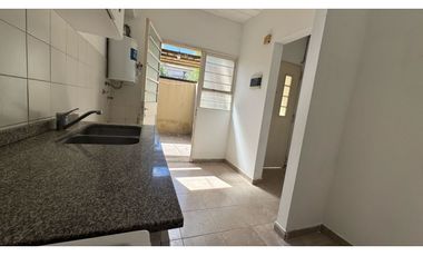 Alquiler depto 2amb Barrio cerrado Hogar obrero - Paso del Rey