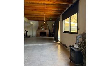 Calle 122 entre 646 y 648- Casa en Garibaldi